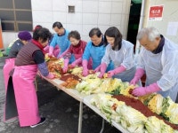 웅촌농협, ‘사랑나눔 김장담그기’ 행사 실시