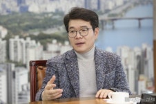 정원오 성동구청장 “사근동 아파트 주민 코로나 확진”…구청 홈피는 마비
