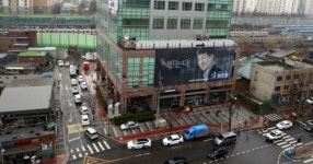 구로구, “코리아빌딩 11층 콜센터 직원 가족 1명 추가 확진”