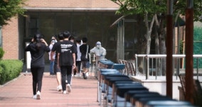주변 학교로 퍼진 ‘원묵고發 등교스톱’…“밖에 나가기 무섭다”