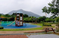 과거시험 길목 괴산, 압권의 절경으로 ‘관광’ 개념 바꿨다 [함영훈의 멋·맛·쉼]