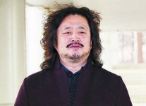 경찰, ‘이용수 배후설’제기한 김어준 ‘명예훼손 무혐의 ’ 송치