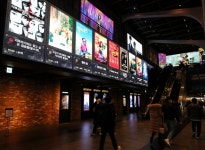 대작 줄줄이 개봉...CGV 웃을 수 있을까[株포트라이트]