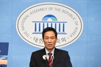 우상호 “여의도에 ‘글로벌 금융특구’…홍콩 대안으로 조성할 것”