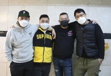 라이브커머스 방송으로 위기 탈출한 부평지하상가 상인들