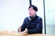 스테어게임즈 김재영 대표, 액션성 살린 신작 어비스, 첫 미션은 롱런