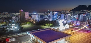 부산 야경 화룡첨정, 용두산공원에 다시 달 뜨고 토끼 뛴다