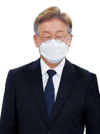 이재명 “청년 200만원·전국민 100만원 기본소득”