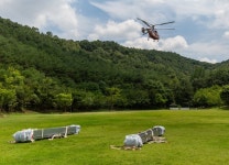 불 끄고 사람 구하던 헬기, 산중 문화재 이송도 안전 수행