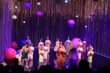 ‘롤린’ 추는 성악가…키즈 오페라 ‘푸푸아일랜드’의 도전