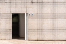 성공회대, 성중립 화장실 추진 난관…“학내 구성원 반발”