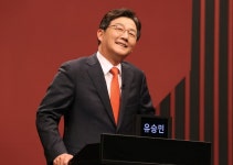 홍준표 “경제부총리 했으면” vs 유승민 “법무부 장관으로” 불꽃