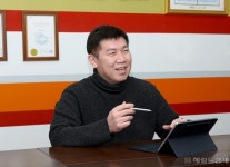 [강소기업을 찾아서③]한국가상현실 “내집 꾸미기도 메타버스 시대”