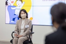 충남 찾아간 김혜경…취약계층 만나며 지역 민심 챙기기