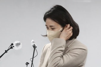 野 “사과쇼” 맹공, ‘김혜경 방지법’ 발표…김건희, 선거 막판 등판 가능성