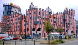 ‘양파 같은’ 예술, 훈데르트바서 파크, 제주 우도 상륙