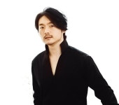 “그때의 난, 왜 그토록 슬펐을까?” 바리톤 이응광의 독백 [문화 플러스]