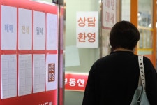 “당분간 지켜보자” 서울 아파트값 3주째 보합…용산·서초 강세는 계속[부동산360]