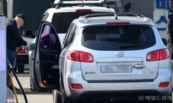 기름값 무섭게 오르네…연일 최고가 경신