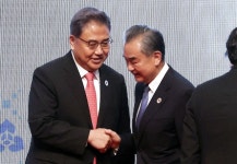 박진 “한중일 정상회의 재개 기대”…아세안+3 회의에서 공개 제의