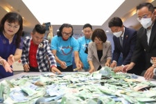 박상민-황기순, 사랑더하기 20주년, 또 거리모금 총6억