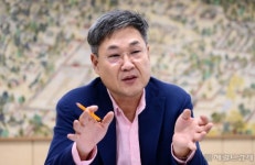 [민선 8기 구청장을 만나다] 정문헌 종로구청장 “동대문 100층 랜드마크 건설…스카이라인 바꿀 것”