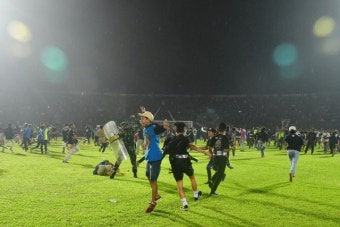외교부 “125명 사망 인도네시아 축구장 소요…한국인 피해 없어”