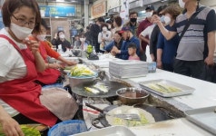 전국 유일 붉은 메밀, 푸른 영월 동강옆 빨간 축제