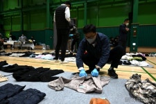 [임기자의 뷰파인더] 주인 품으로 돌아가길…이태원사고 유실물센터 가동