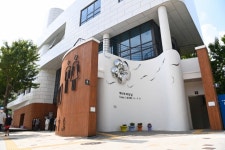 글로벌 화장실 문화 메카, 수원시 해우재 나비효과