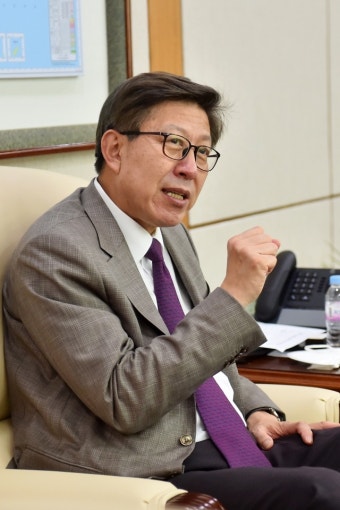 박형준 시장, 주요 금융 위험 요소 점검 및 위기 대응 총력