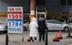 이번주 주유소 휘발유 15원↓ 1611.1원 13주째 하락세