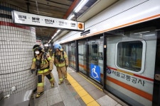 [속보]서울 3호선 무악재역 화재 발생…약수∼구파발 운행 중단
