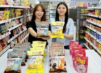 포켓몬 써클칩·메이플스토리 빵…편의점 PB스낵, 캐릭터 타고 ‘대박’