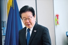 ‘민주 내홍 2R’ 개딸·사무총장 유임·민형배 복당 갈등