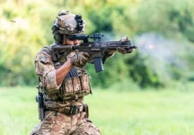 특수부대 40년 쓴 K1A 기관단총 바뀐다…SNT모티브 ‘STC-16’ 계약