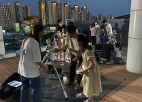 성남시 ‘달 보는 도서관’  운영