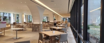 “여보 오늘은 전복솥밥이래” 오픈런까지 등장한 아파트 식당 [부동산360]