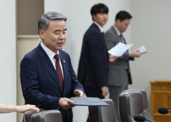 [속보] 이종섭 국방장관 사의 표명 “안보공백 고심 컸다”