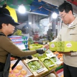‘진지한’ 정명근 화성시장, 전통시장 장보기 소회글 올려