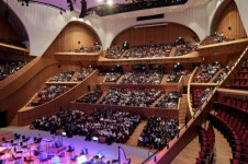 노사 한 자리 ‘화합의 장’…롯데, ‘러브 패밀리 동행 콘서트’ 개최