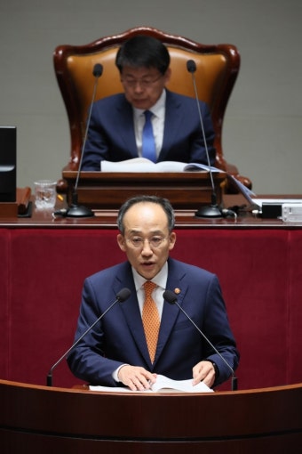 李 ‘확장 재정’ 요구에, 추경호 “물가 안정에 문제”