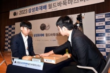 신진서, 쉬하오훙 꺾고 8강진출…신민준 강동윤 김승진은 탈락