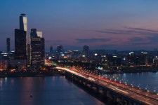 ‘이 없으면 잇몸으로’ 은행 품 떠나 증권 중심가 여의도로 가는 우리종금