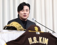 임혜동이 공갈 협박 김하성, 두번째 고소인 조사 받았다