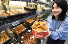 홈플러스 당당치킨 500일…‘고품질·가성비’ 델리, 효자 됐다