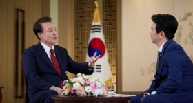 尹대통령 “한중 간 국정·대외 관계 기조 다르지 않아”[尹정부 신년 대담]