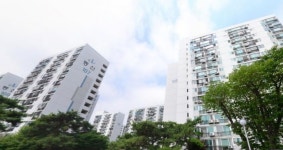 10억 수원아파트 사러 80명 우르르…수도권 경매 시장 무슨일이? [부동산360]