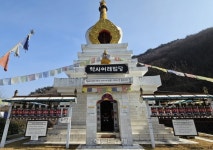 1500년 백제사찰에 솟은 티베트 불교의 흔적…천봉산 대원사 [정용식의 내마음대로 사찰여행 비경 100선]