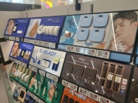 “올영에서 만나”…뷰티매장의 힘, 신촌 상권을 바꿨다 [언박싱]